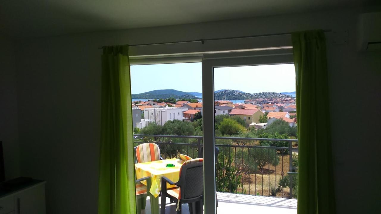 Apartman Laura Tribunj  Bagian luar foto