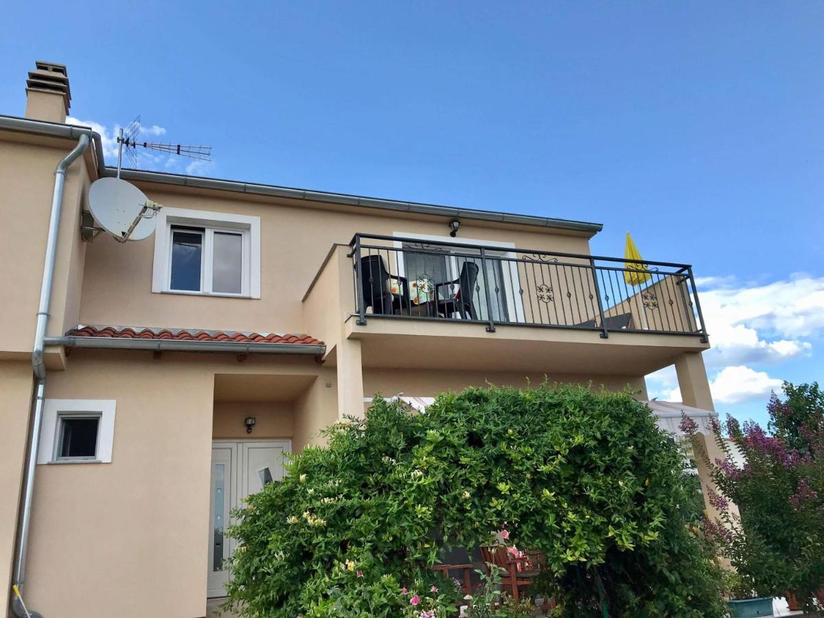Apartman Laura Tribunj  Bagian luar foto
